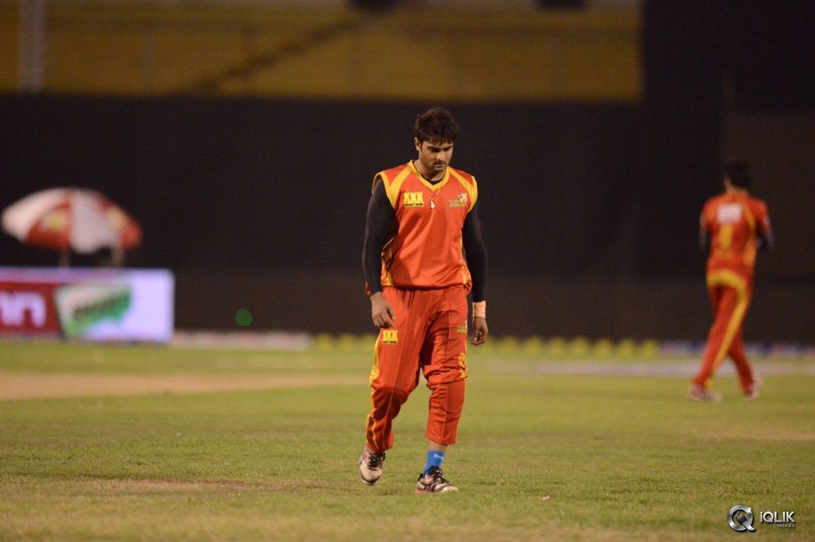 CCL-5-Telugu-Warriors-vs-Bengal-Tigers-Match-Photos